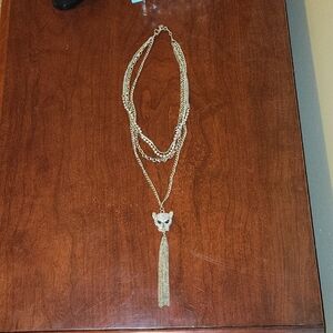 Silver Tone Fashion Cat Pendant Necklace